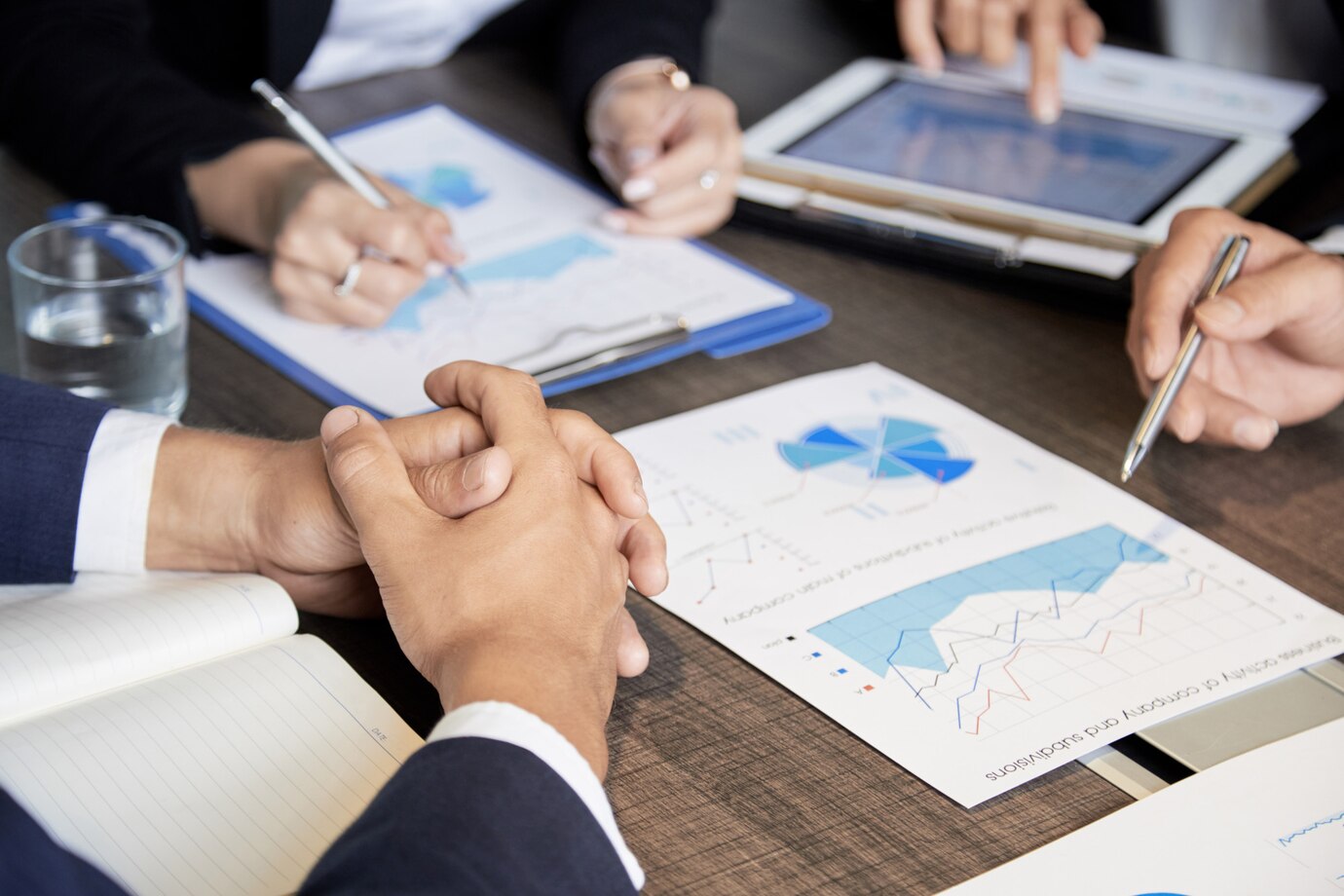 Navigating Uncertainty: Risk Management Strategies in Loan Audit Reporting img